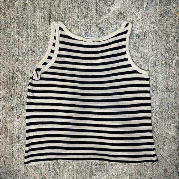 Elizabeth and James Tank - Picture 2 of 4